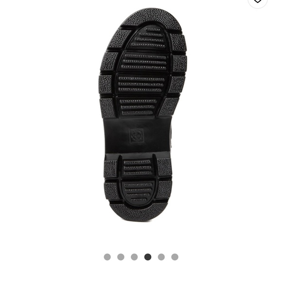 Dr. Martens Combs Poly Casual Boots - Women's Size 9 Like New - Picture 10 of 11